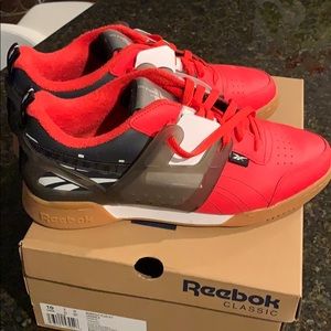 Lightly worn Reebok CrossFit Trainers size 10